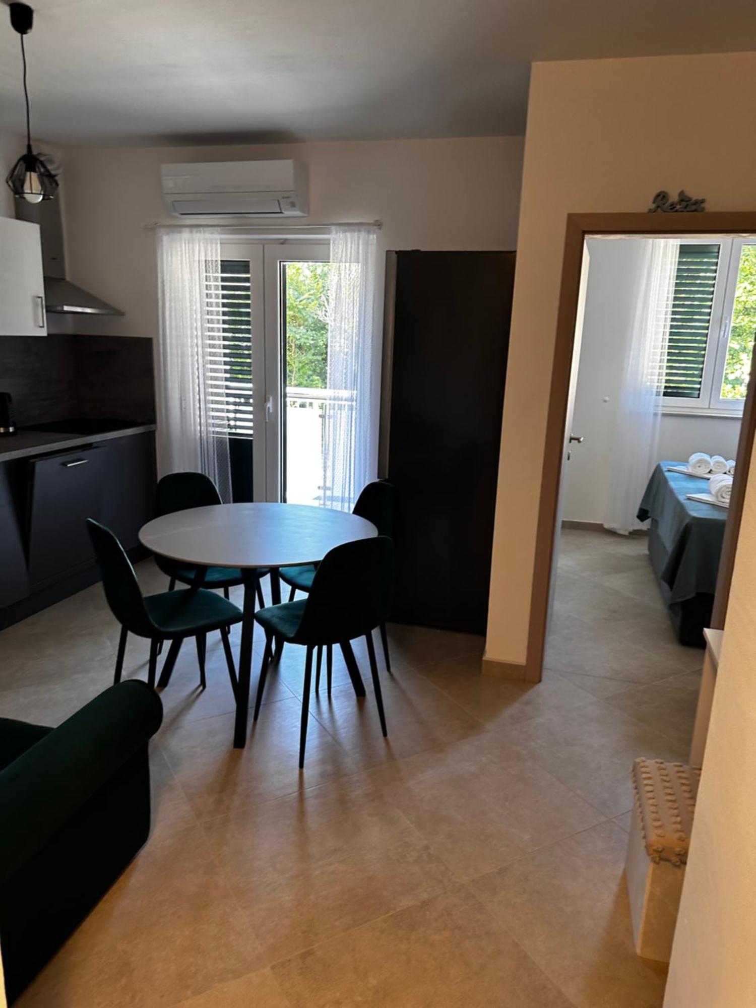 Divine Apartments Baška Exteriör bild
